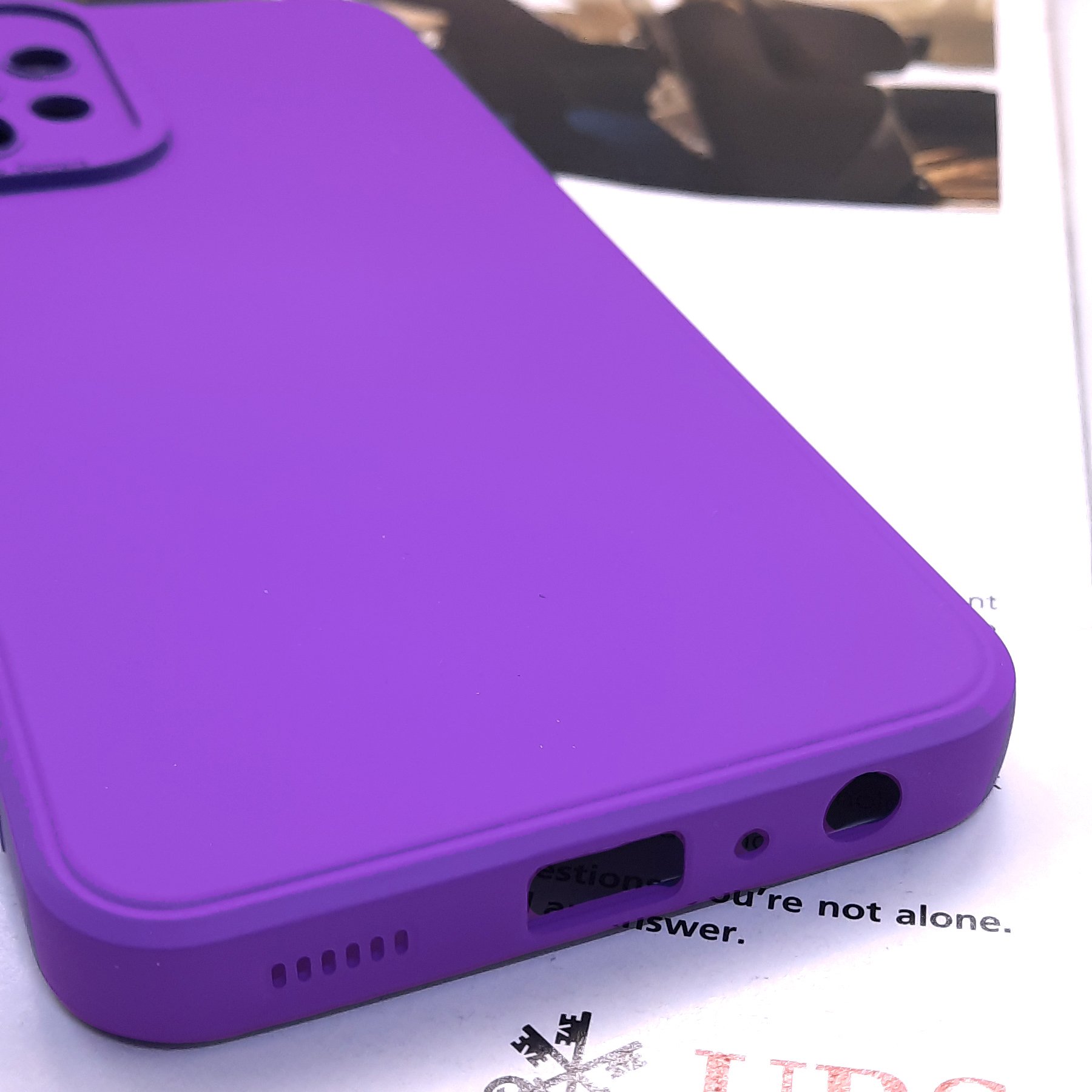 کاور لاین کینگ مدل BANAFSHSL23 مناسب برای گوشی موبایل  اپل IPhone 12 pro Max به همراه پایه نگهدارنده
