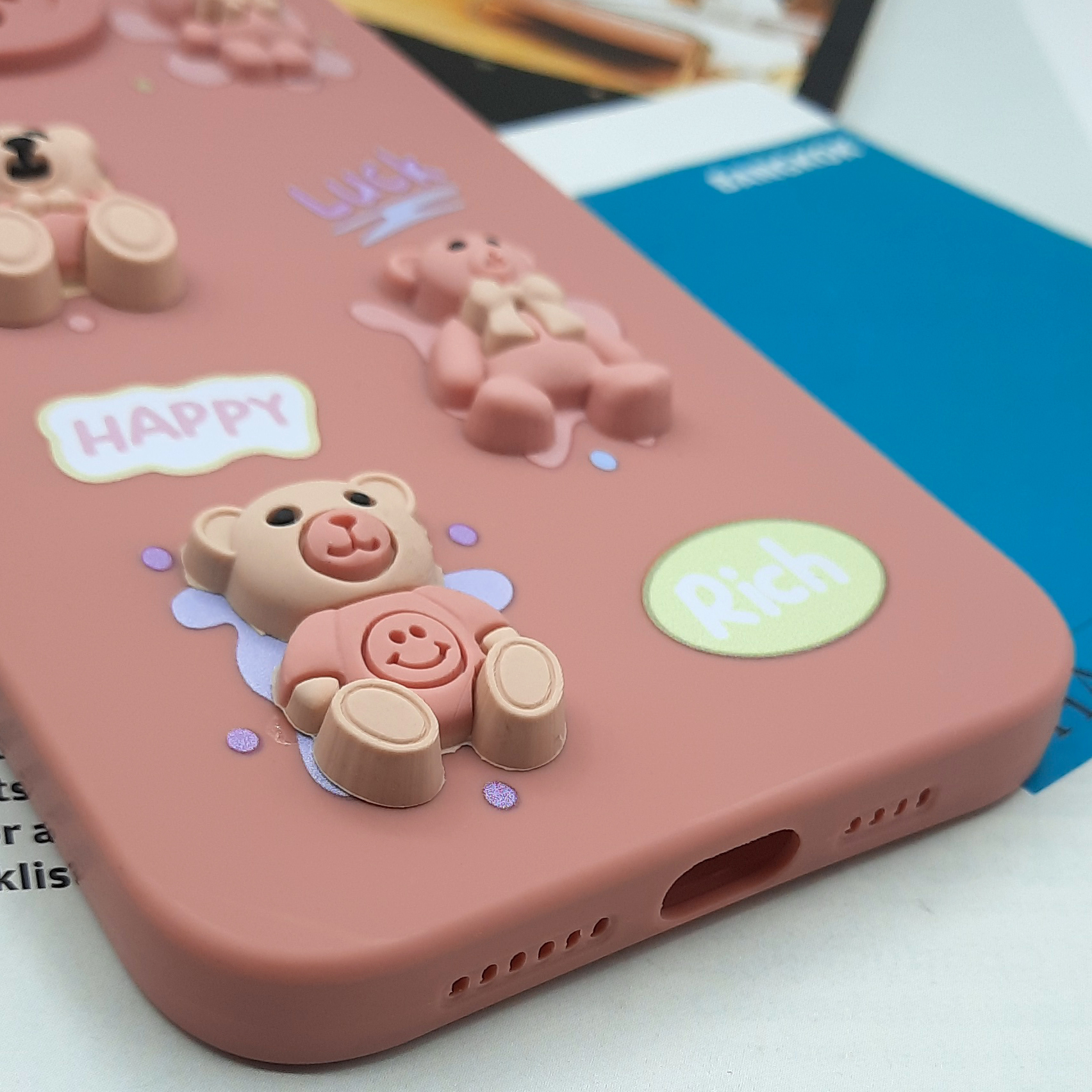 کاور لاین کینگ مدل happyluke مناسب برای گوشی موبایل اپل IPhone 14 pro